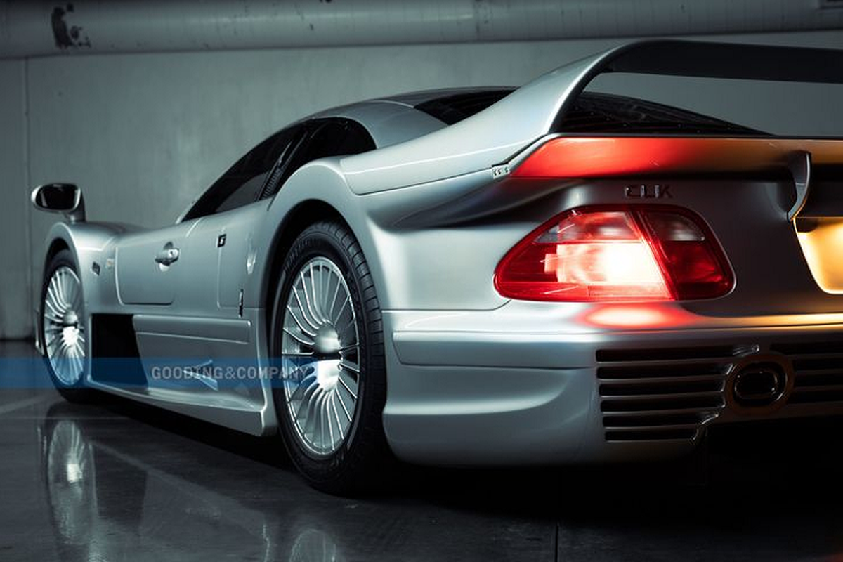 Mercedes-Benz CLK GTR doi 1998 nay chao ban toi 230 ty dong-Hinh-2