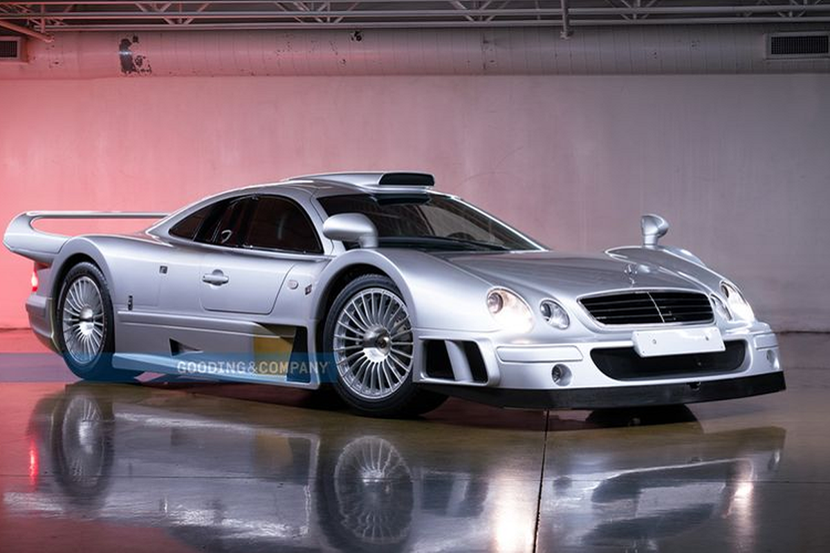 Mercedes-Benz CLK GTR doi 1998 nay chao ban toi 230 ty dong