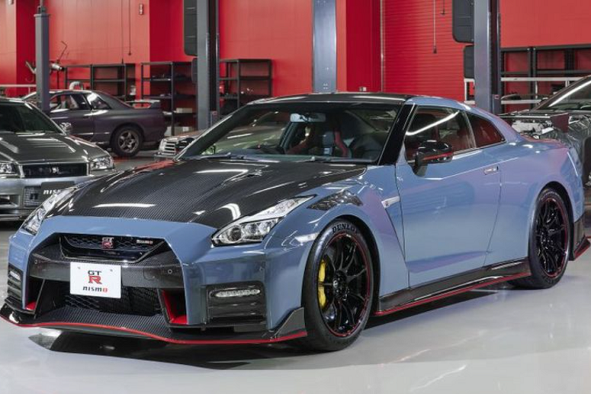 Nissan GT-R ban Nismo 2022 gan 5 ty dong 