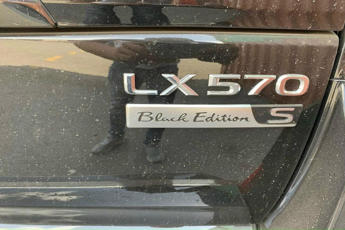 “Dap thung” Lexus LX570 Black Edition 2021 gan 10 ty ve Viet Nam-Hinh-3