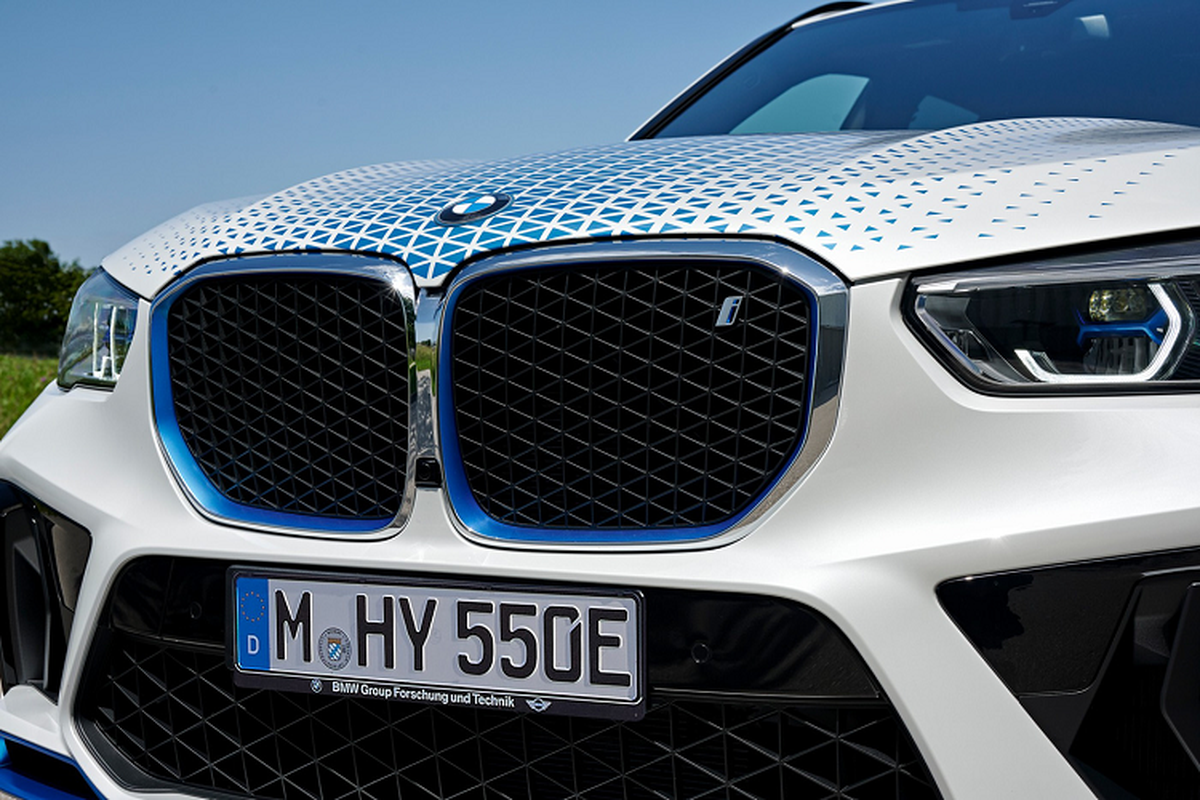 BMW iX5 Hydrogen - 