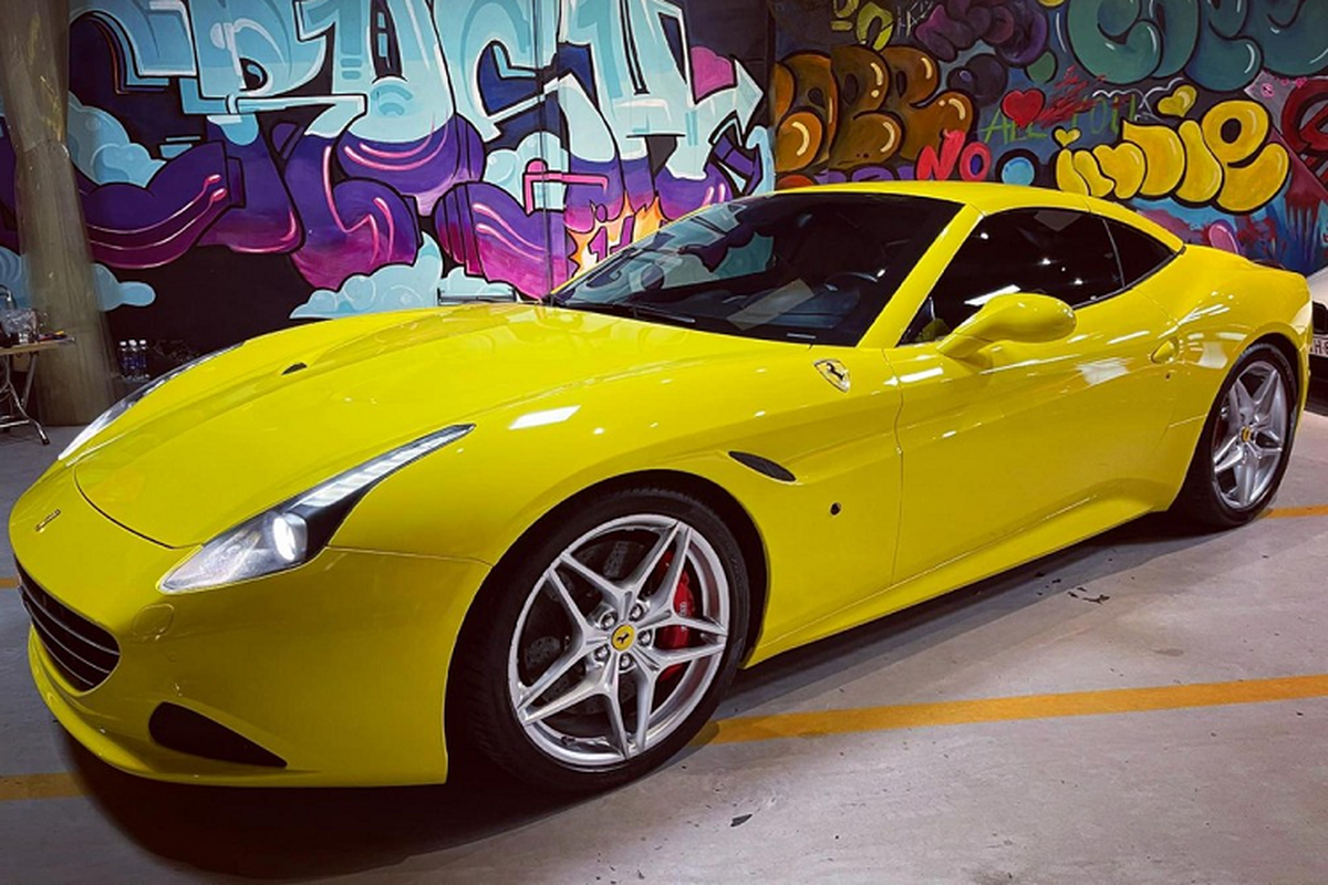 Zoom tung chi tiet Ferrari California T ve tay dai gia Sai Gon-Hinh-7