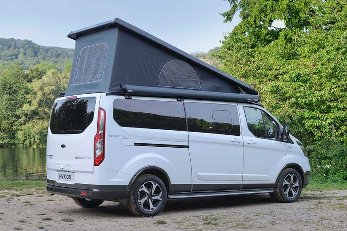 Ford Transit 2021 co phien ban 