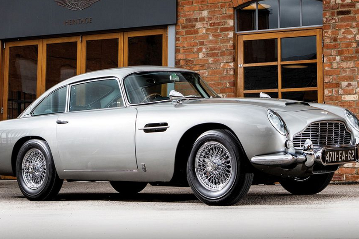 Aston Martin DB5 “cua” James Bond sau 25 nam toi 547 ty dong