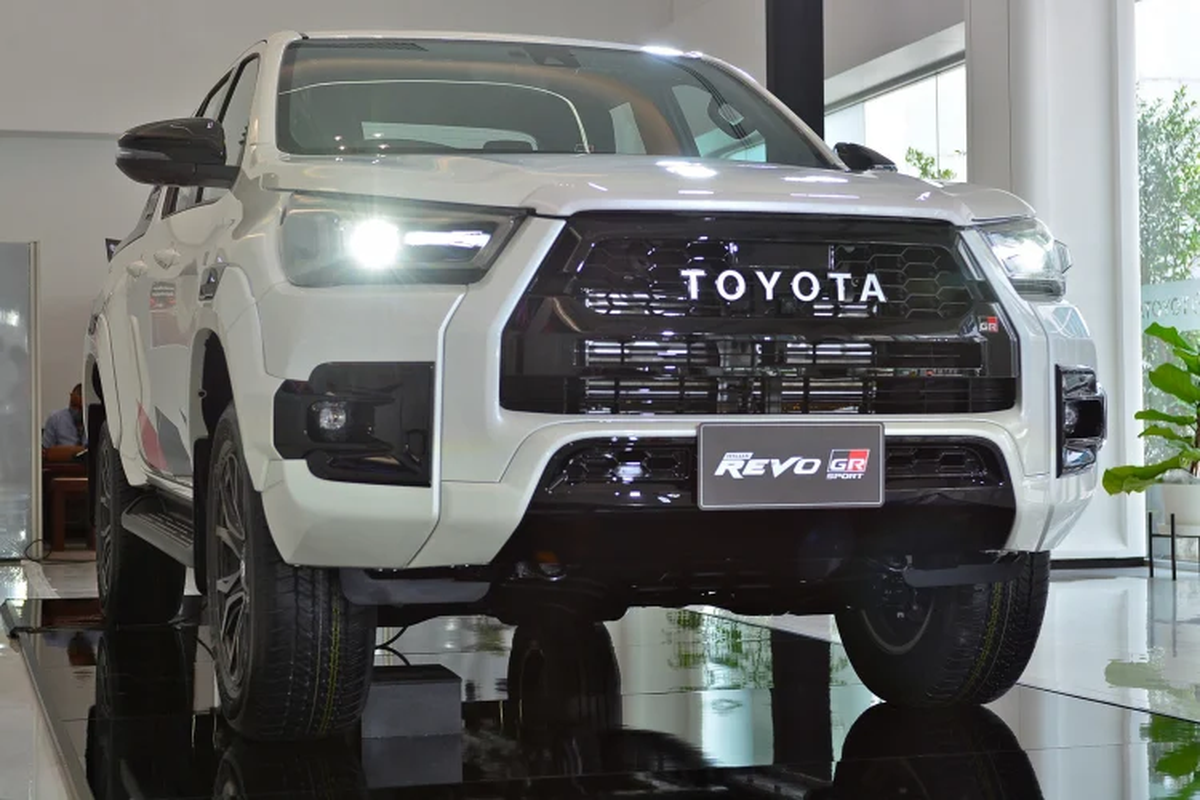 Toyota Hilux Revo GR Sport tu 615 trieu dong, manh nhat phan khuc?-Hinh-10