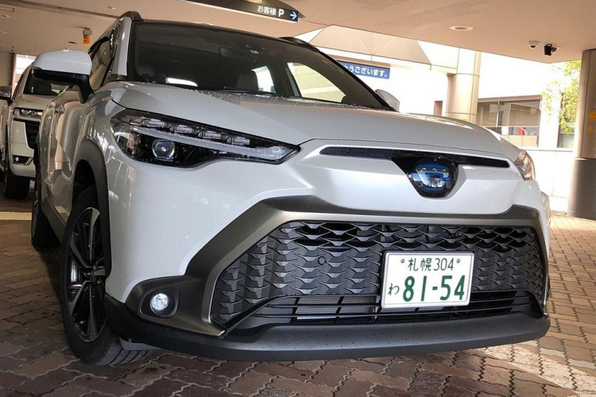 Toyota Cross 2021 “bang xuong, bang thit” hon 400 trieu dong o Nhat-Hinh-10