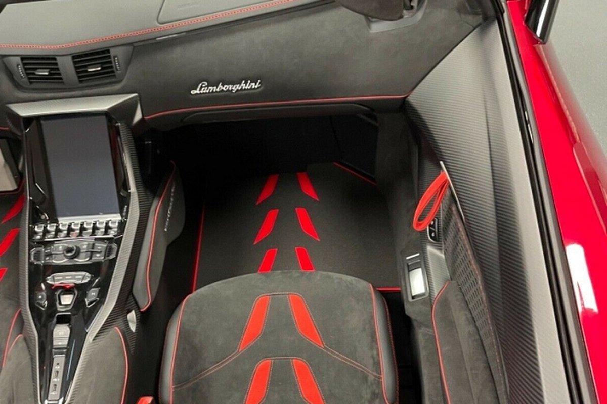Sieu xe Lamborghini Centenario Roadster rao ban toi 126,7 ty dong-Hinh-5