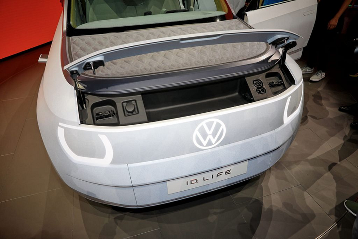 Volkswagen ID. Life - xe hoi co ca rap phim, phong choi game-Hinh-7