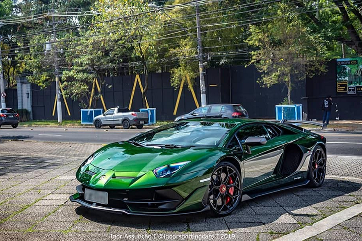 Lamborghini Aventador SVJ hon 50 ty cua dai gia Cu Chi o Ha Noi-Hinh-11