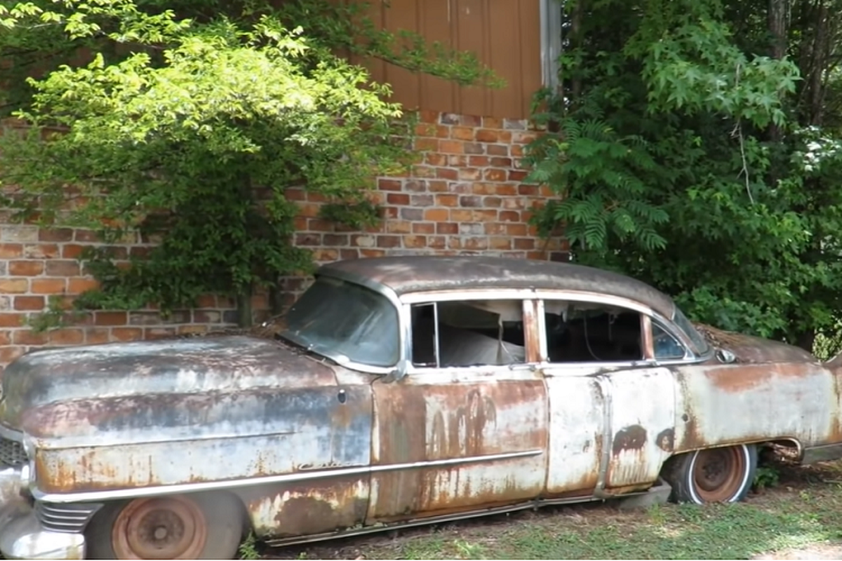 Old Car City - bai phe lieu oto lon nhat the gioi, hon 4.000 chiec