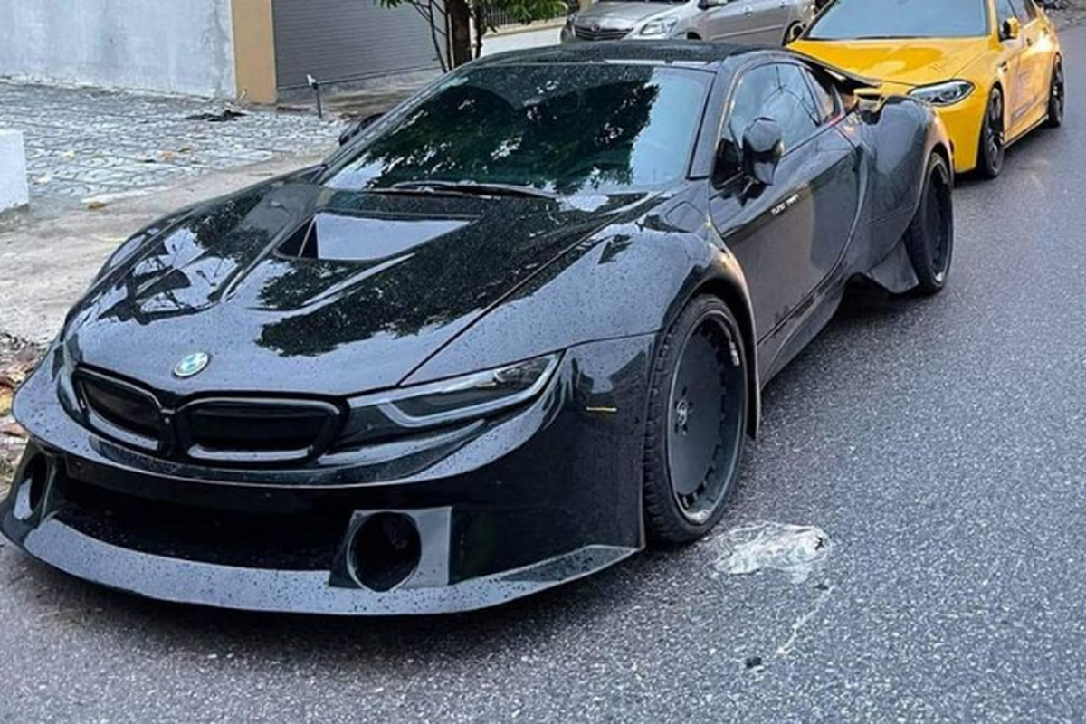 Thai Nguyen don sieu xe BMW i8 dau tien, 