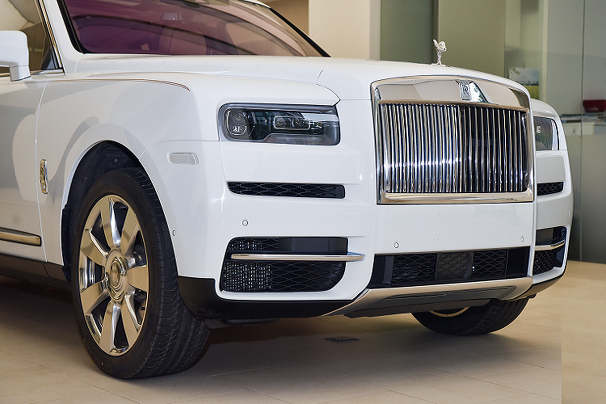 Ly do Rolls-Royce Cullinan hon 40 ty cua Minh nhua chua ra bien?-Hinh-8