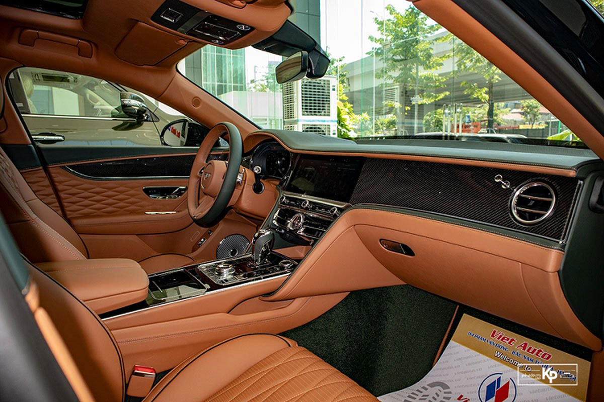 Can canh Bentley Flying Spur Black Edition hon 20 ty tai Ha Noi-Hinh-3