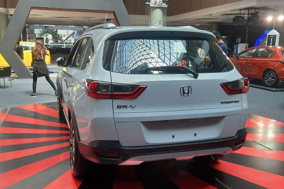 Honda BR-V 2022 chua cong bo gia, van co 1.600 khach 
