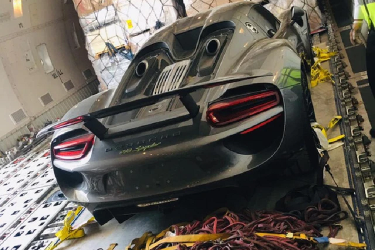 Them Porsche 918 Spyder tri gia hang chuc ty dong sap ve Viet Nam?-Hinh-3