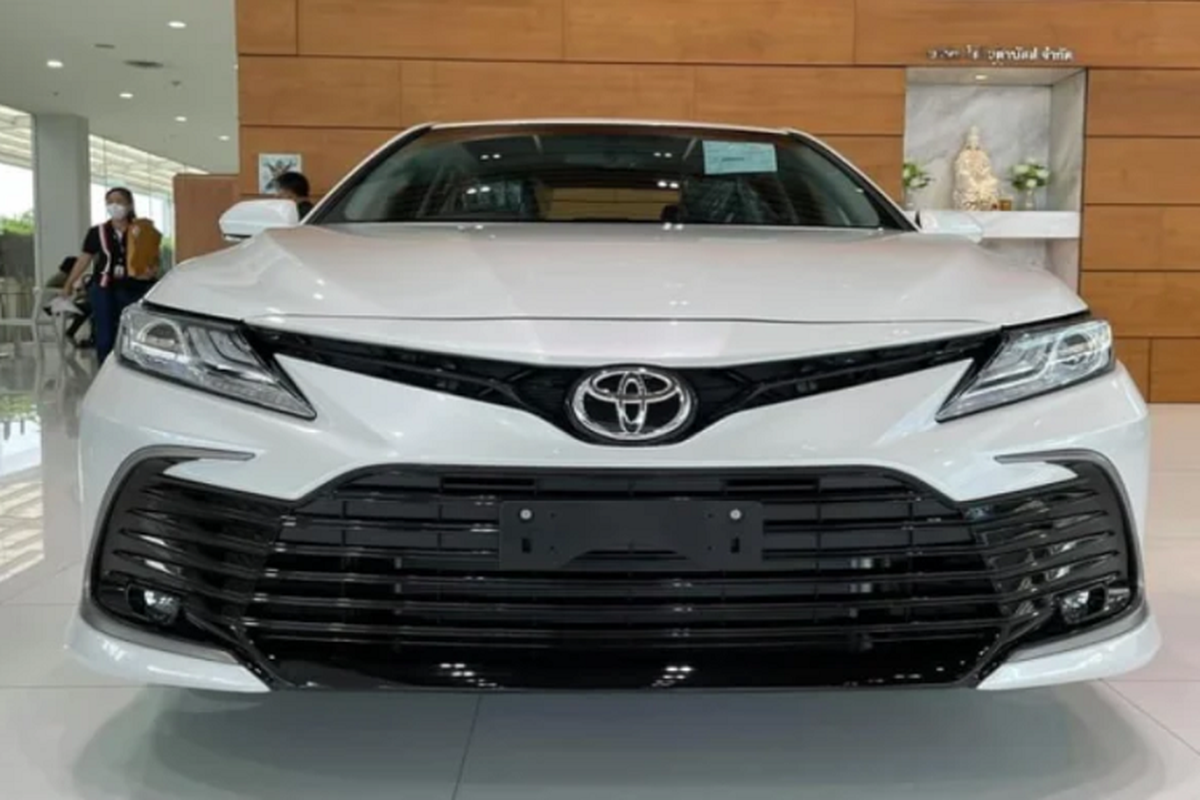 Can canh Toyota Camry 2022 tu 1 ty dong, sap ve Viet Nam-Hinh-2