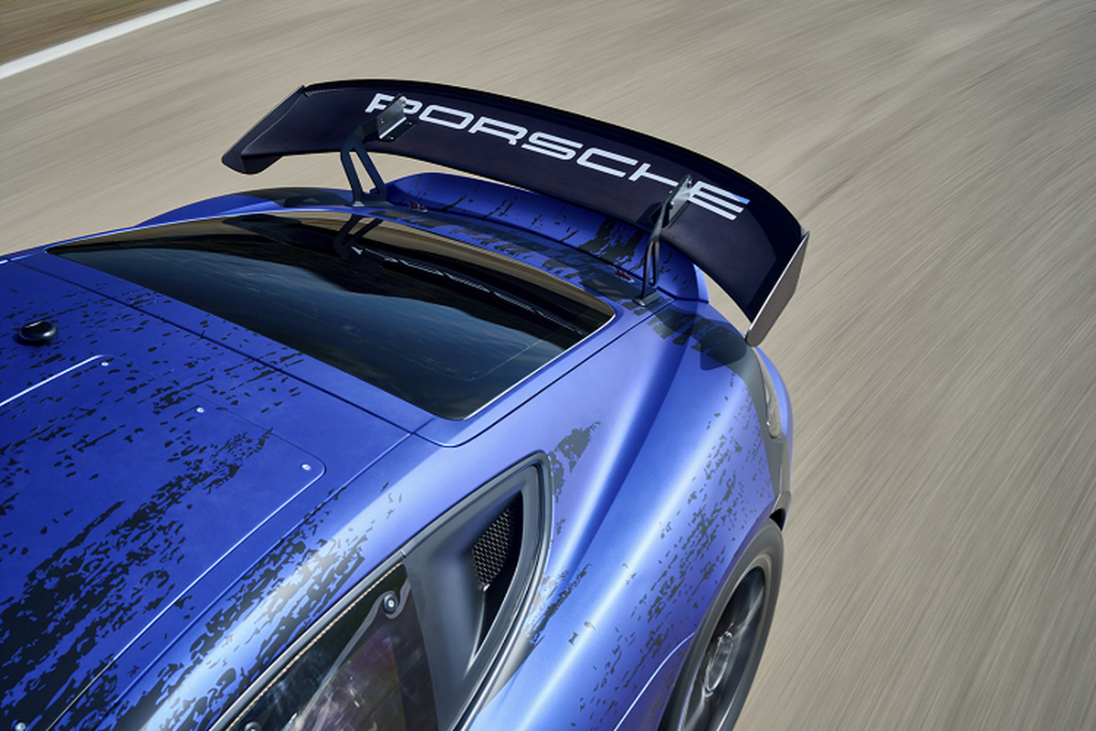 Ra mat Porsche 718 Cayman GT4 RS Clubsport tu 229.000 USD-Hinh-3