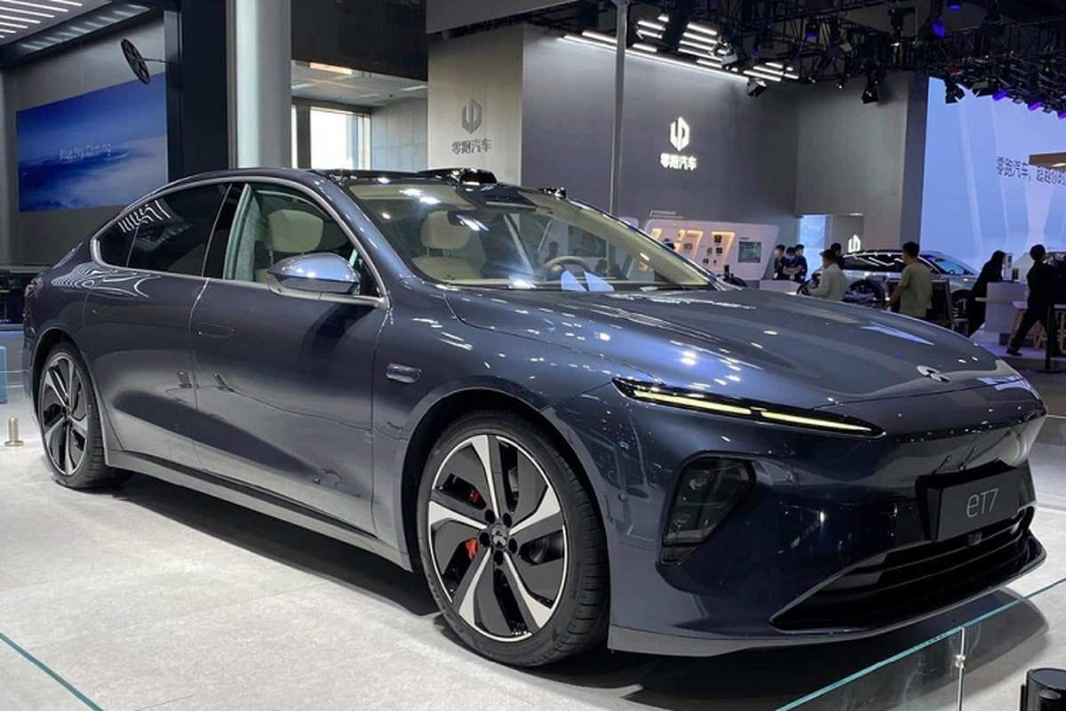 NIO ET7 2022 - xe oto dien tu lai tu 1,59 ty dong tai Trung Quoc