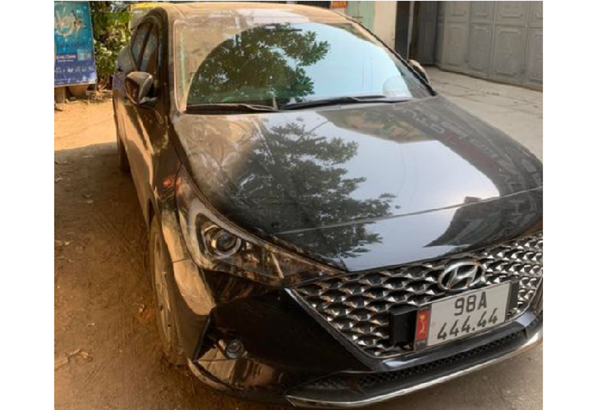 Hyundai Accent trung bien “ngu quy 4”, ban gan 900 trieu o Hung Yen-Hinh-2