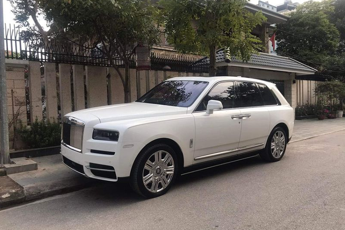 Sau Rolls-Royce Phantom, dai gia Thai Nguyen tau Cullinan hon 40 ty