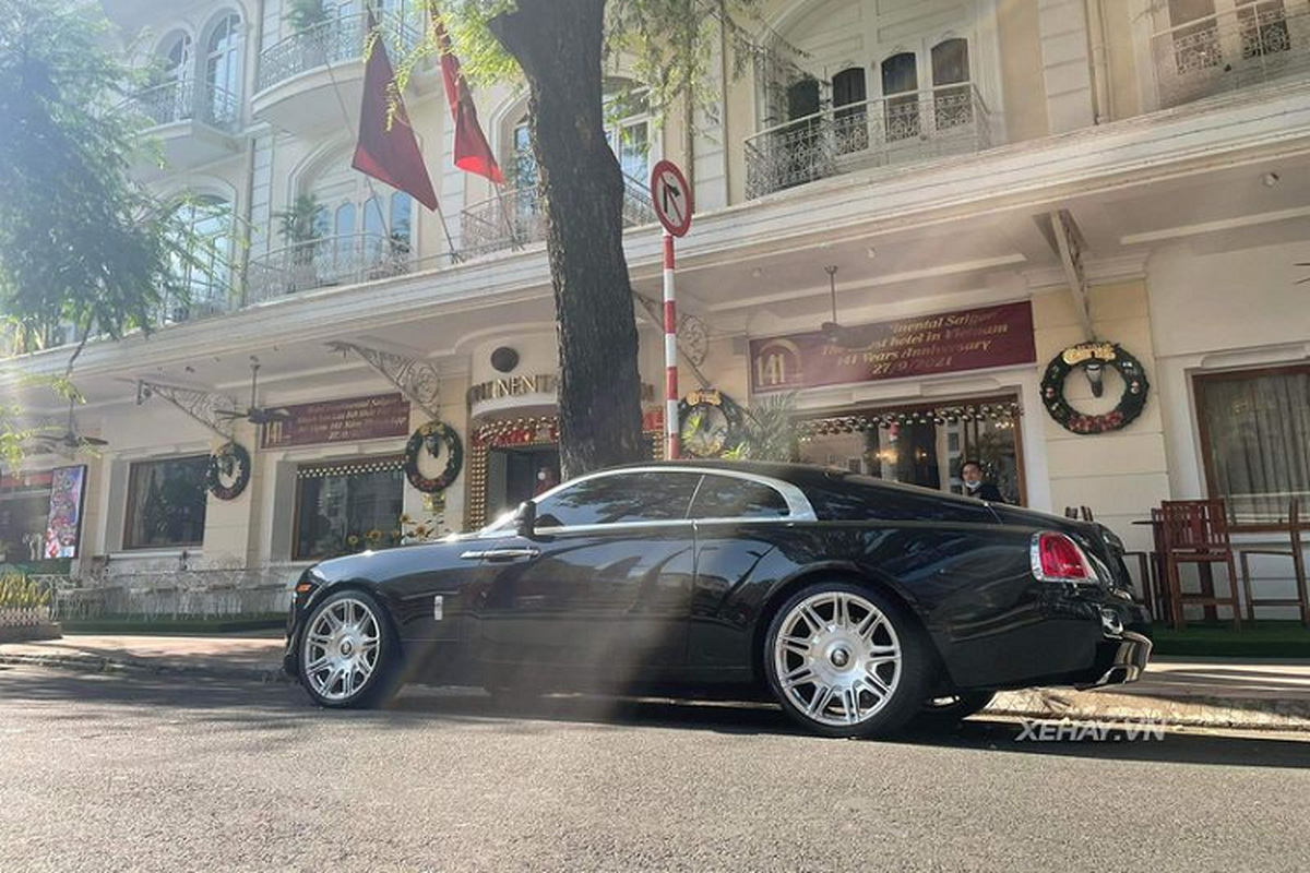 “Cham mat” Rolls-Royce Wraith sieu sang hon 33 ty cua Cuong Do la-Hinh-7