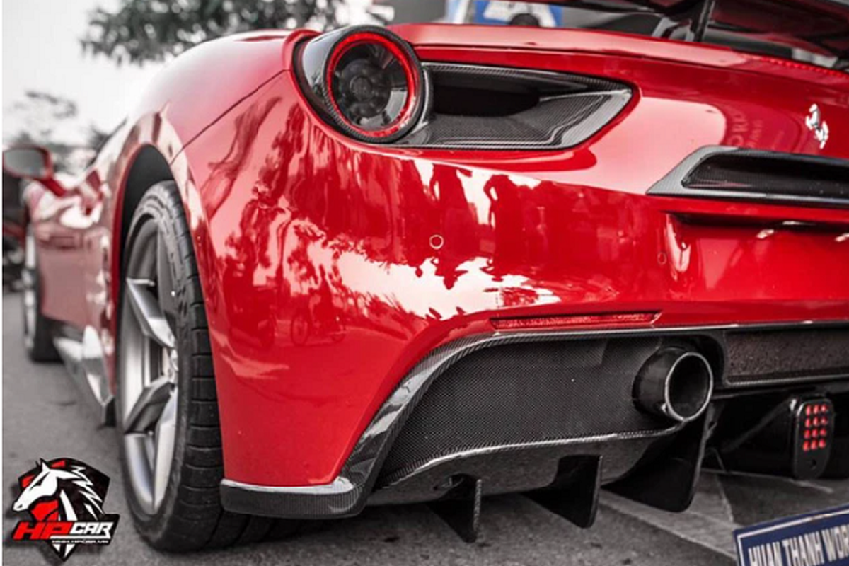 Ferrari 488 GTB hon 10 ty, bien 