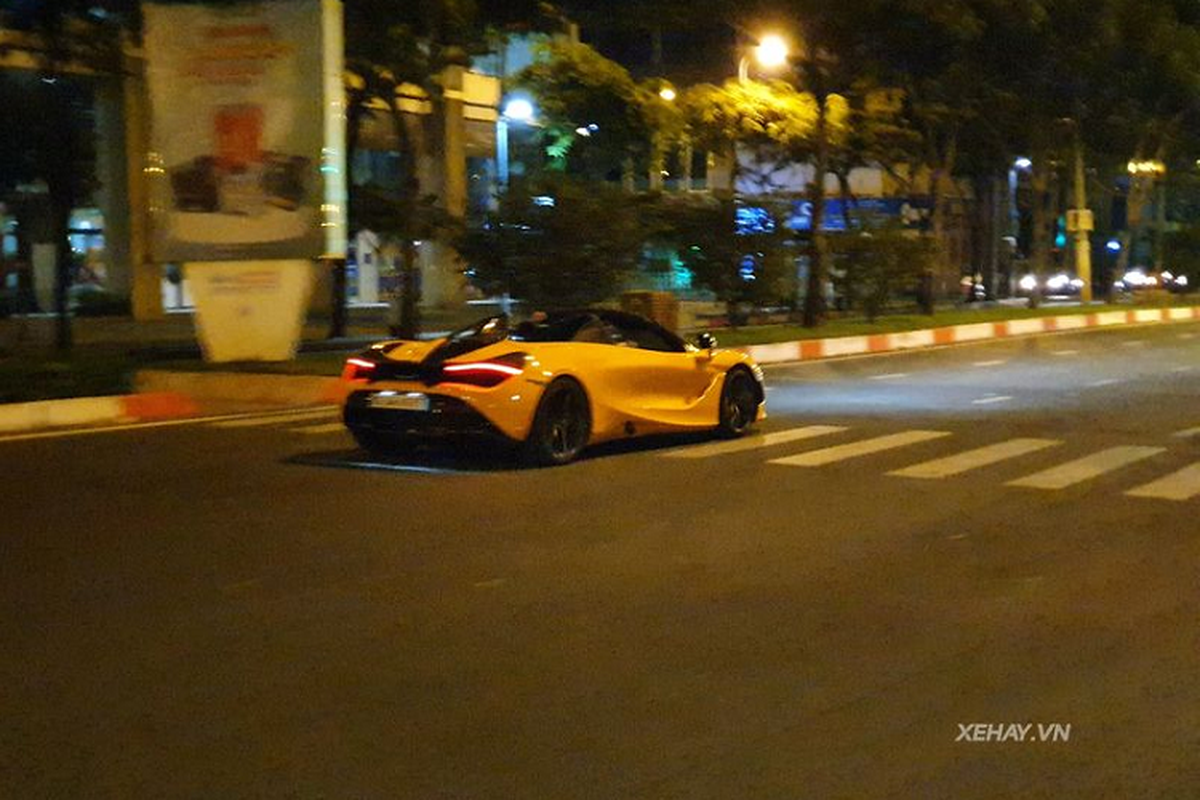 Ngam McLaren 720S Spider hang doc, 