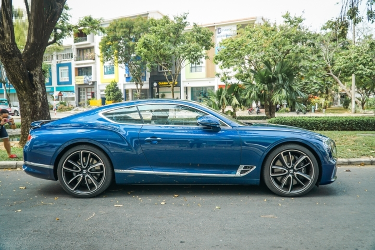 Bentley Continental GT hon 25 ty tai Viet Nam gap nan, hong nang-Hinh-6