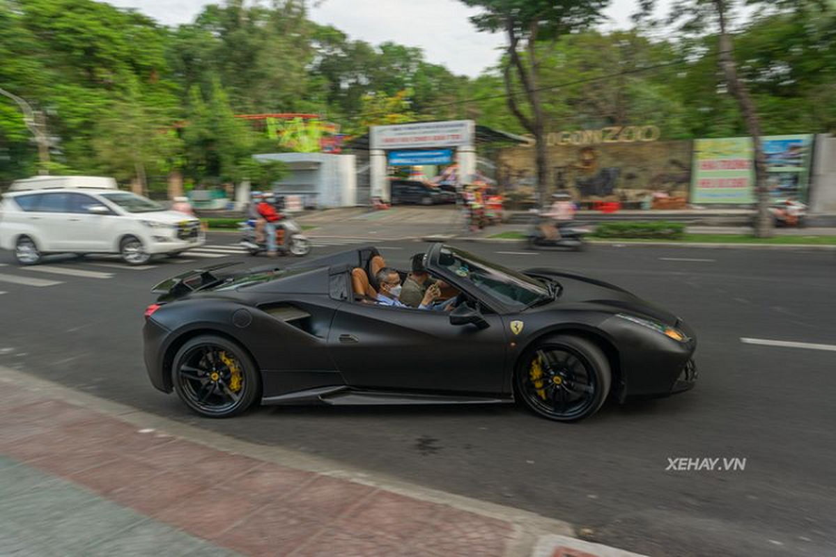 “Trum” nha thuoc Pharmacity “chot ha” nam 2021 bang viec tau them Ferrari 488 Spider-Hinh-6