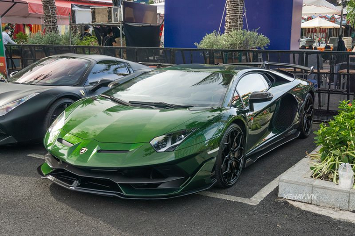 Chiec Lamborghini Aventador SVJ hon 50 ty cua ong chu Pharmacity-Hinh-10