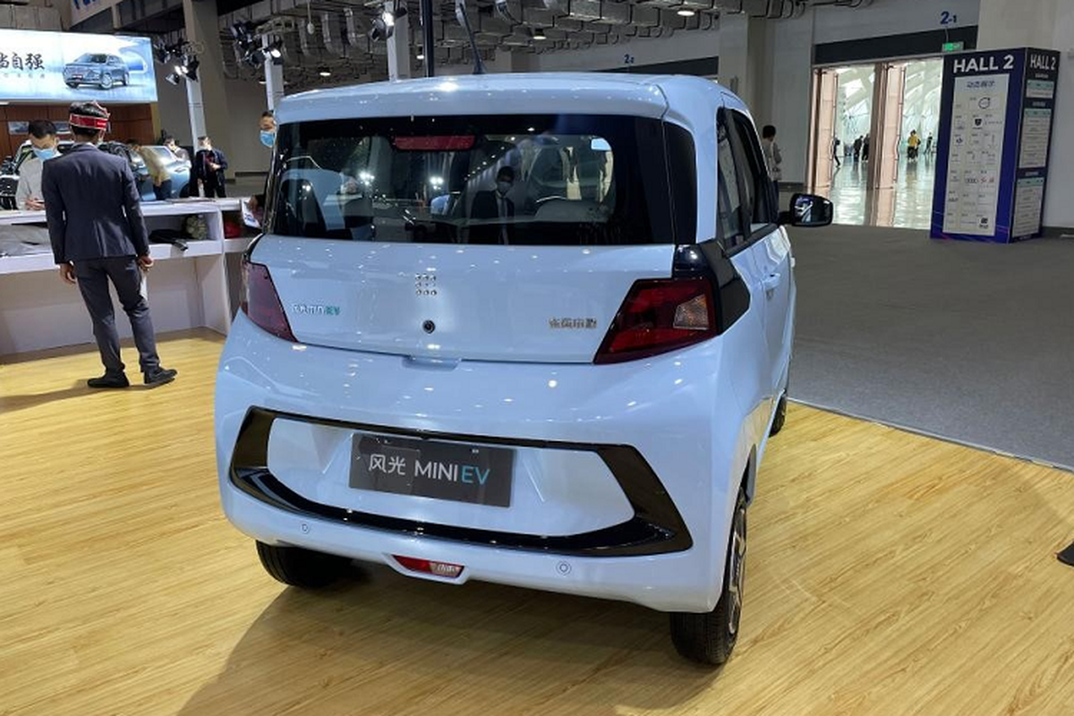 Dongfeng FengGuang Mini EV sieu re trinh lang, chi 100 trieu dong-Hinh-11