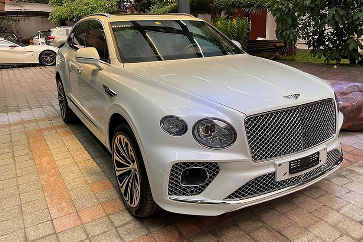 Bentley Bentayga va Toyota Land Cruiser hon 25 ty cua Phan Thanh-Hinh-8