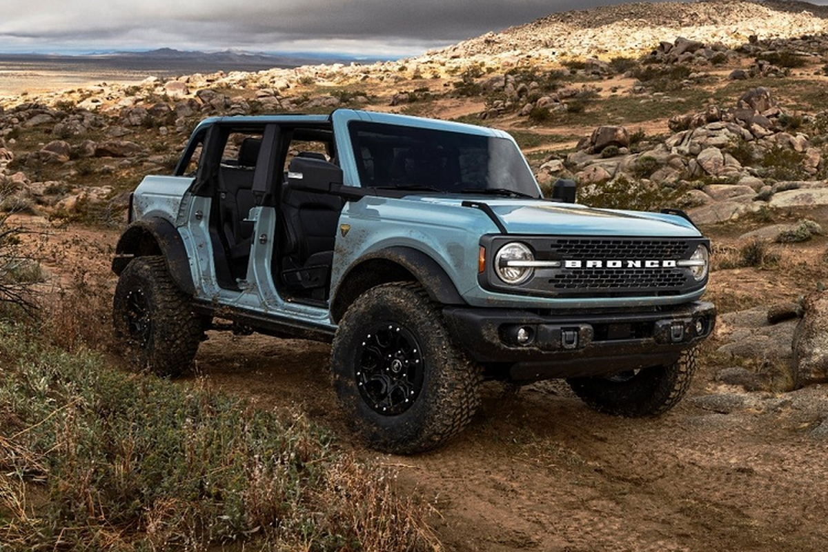 “Hang hot” Ford Bronco Raptor 2022 lo noi that, ra mat ngay nam nay-Hinh-9