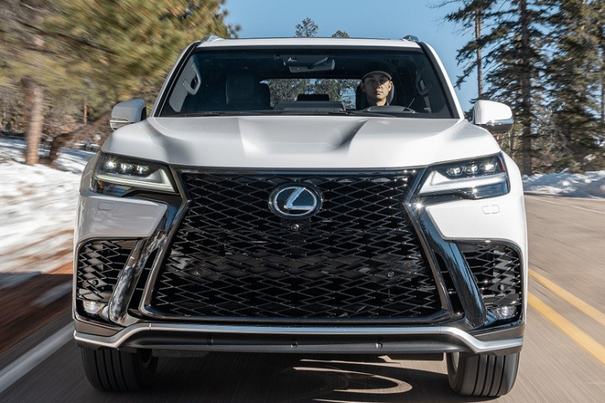 Lexus LX 600 F SPORT 2022 - “chuyen co mat dat” sap ve Viet Nam