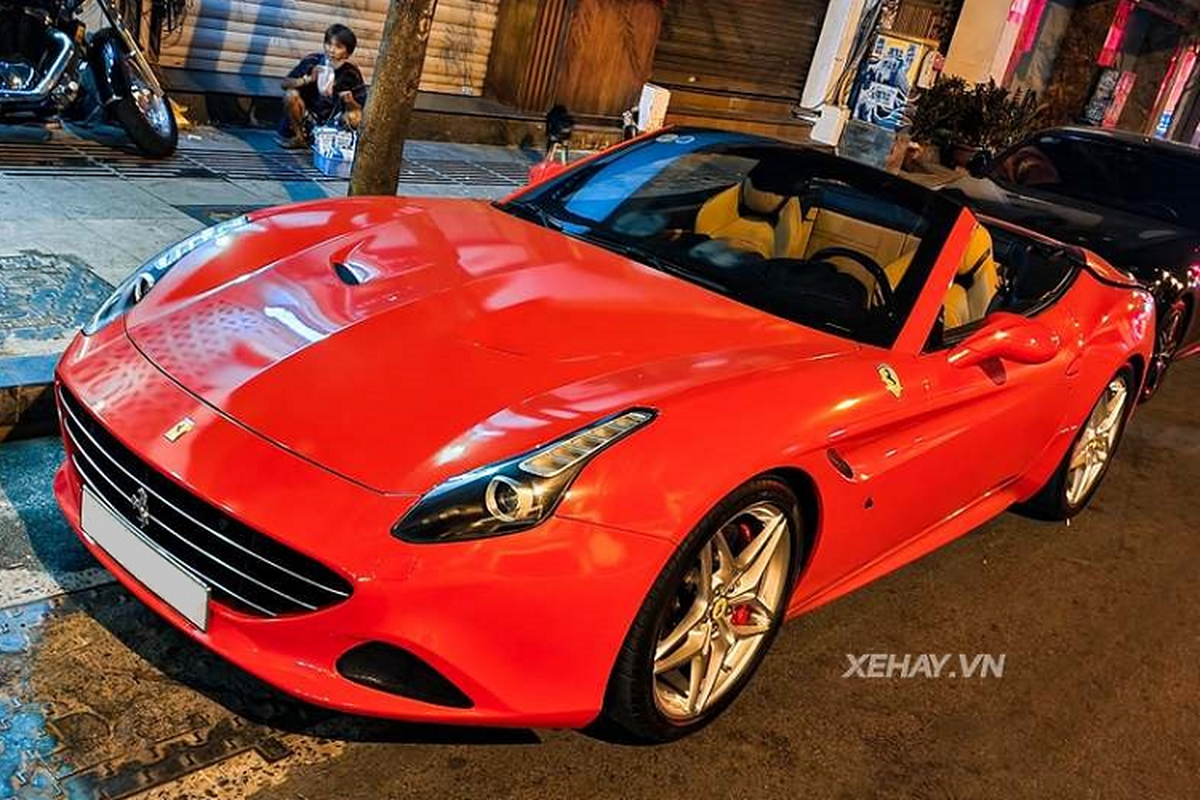 Ferrari California T tien ty, thay ao do ruc choi Tet Sai Gon-Hinh-4