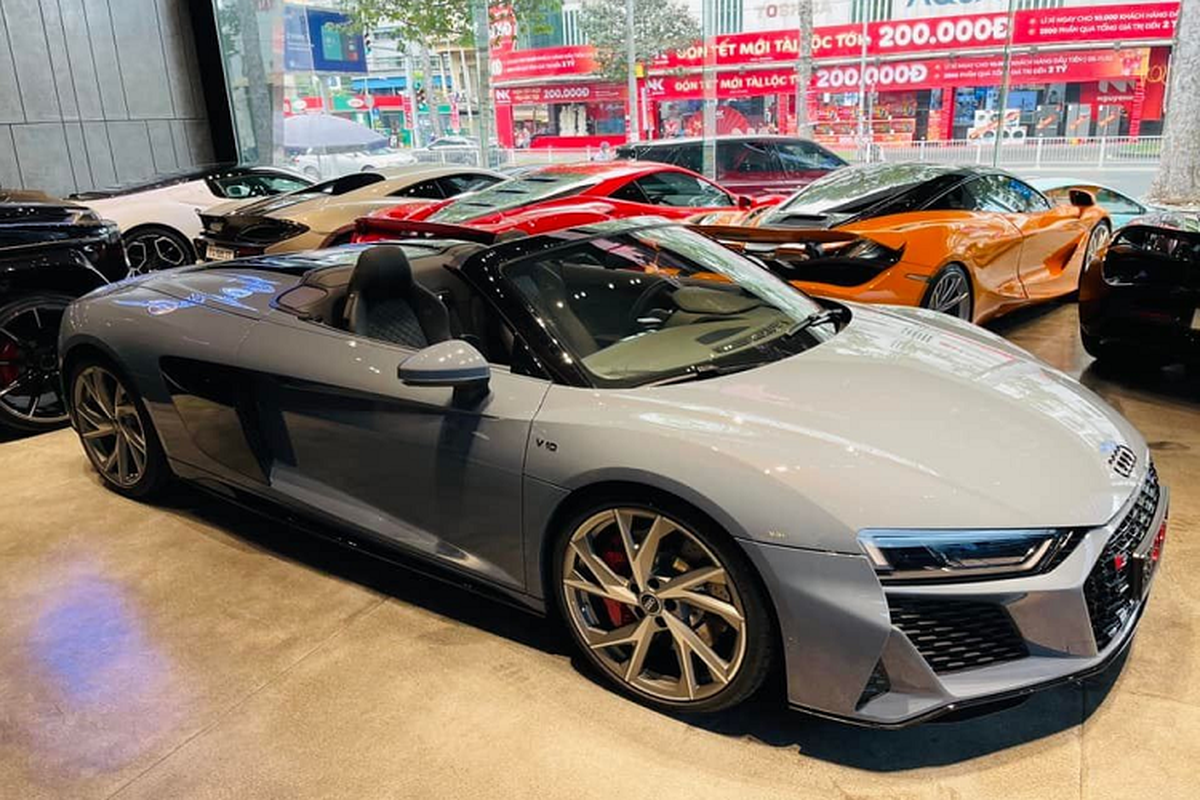 Sieu xe Audi R8 V10 Spyder 2021 mui tran dau tien ve Viet Nam-Hinh-2