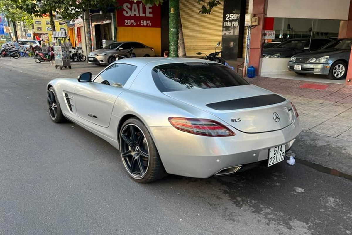 Dai gia Dang Le Nguyen Vu cam lai Mercedes-Benz SLS AMG hon 8 ty-Hinh-2