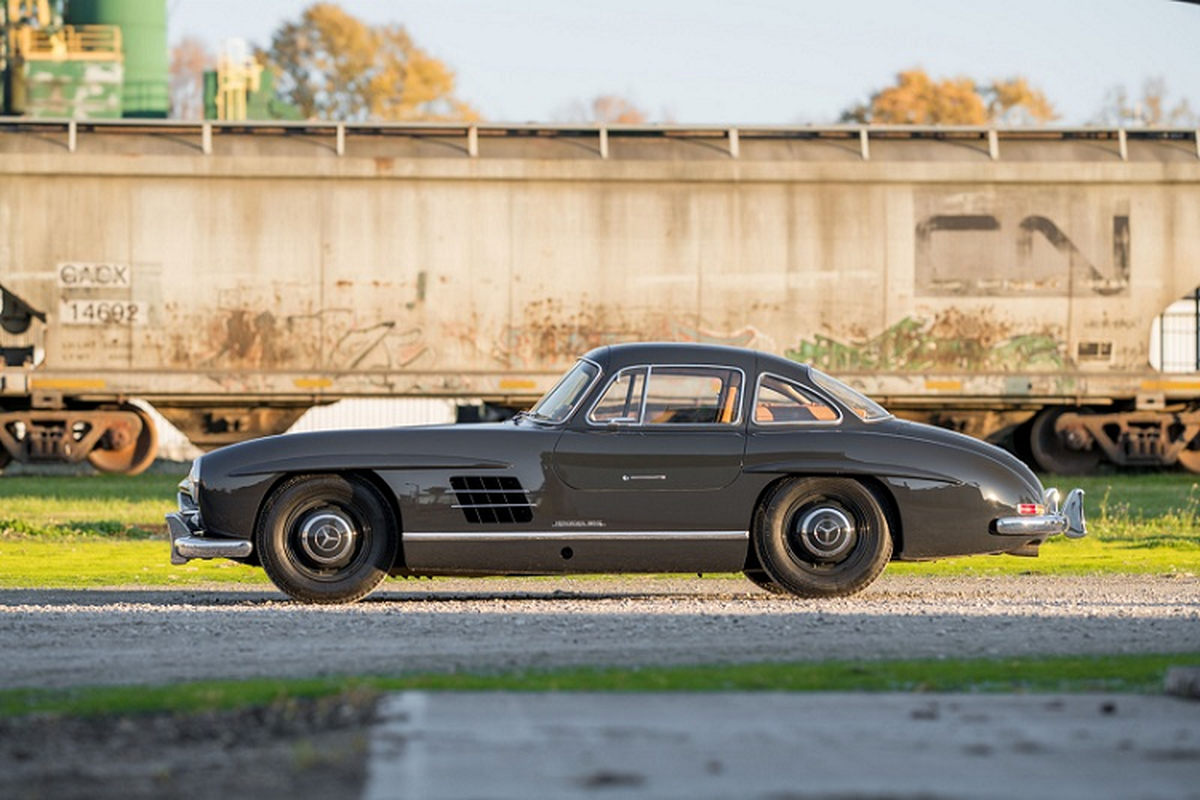 Mercedes-Benz 300 SL Gullwing doi 1955 dau gia, chi tu 33 ty dong-Hinh-3