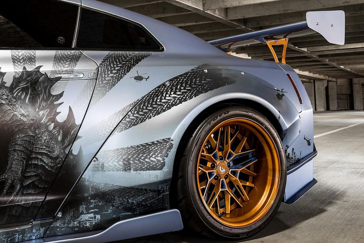 Dien kien Nissan GT-R R35 do Liberty Walk Type 2 manh 1580 ma luc-Hinh-2