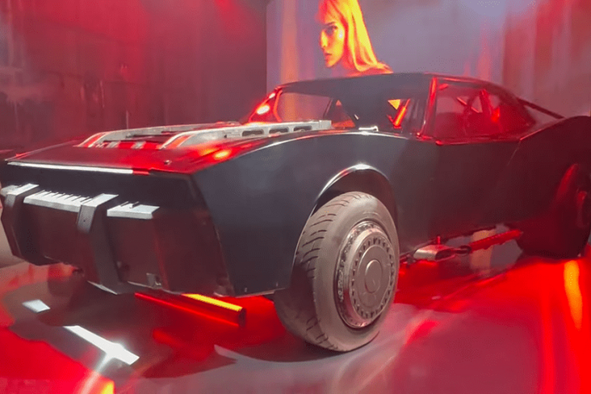 Chiec Batmobile dong co V8 se gop mat trong “The Batman” 2022