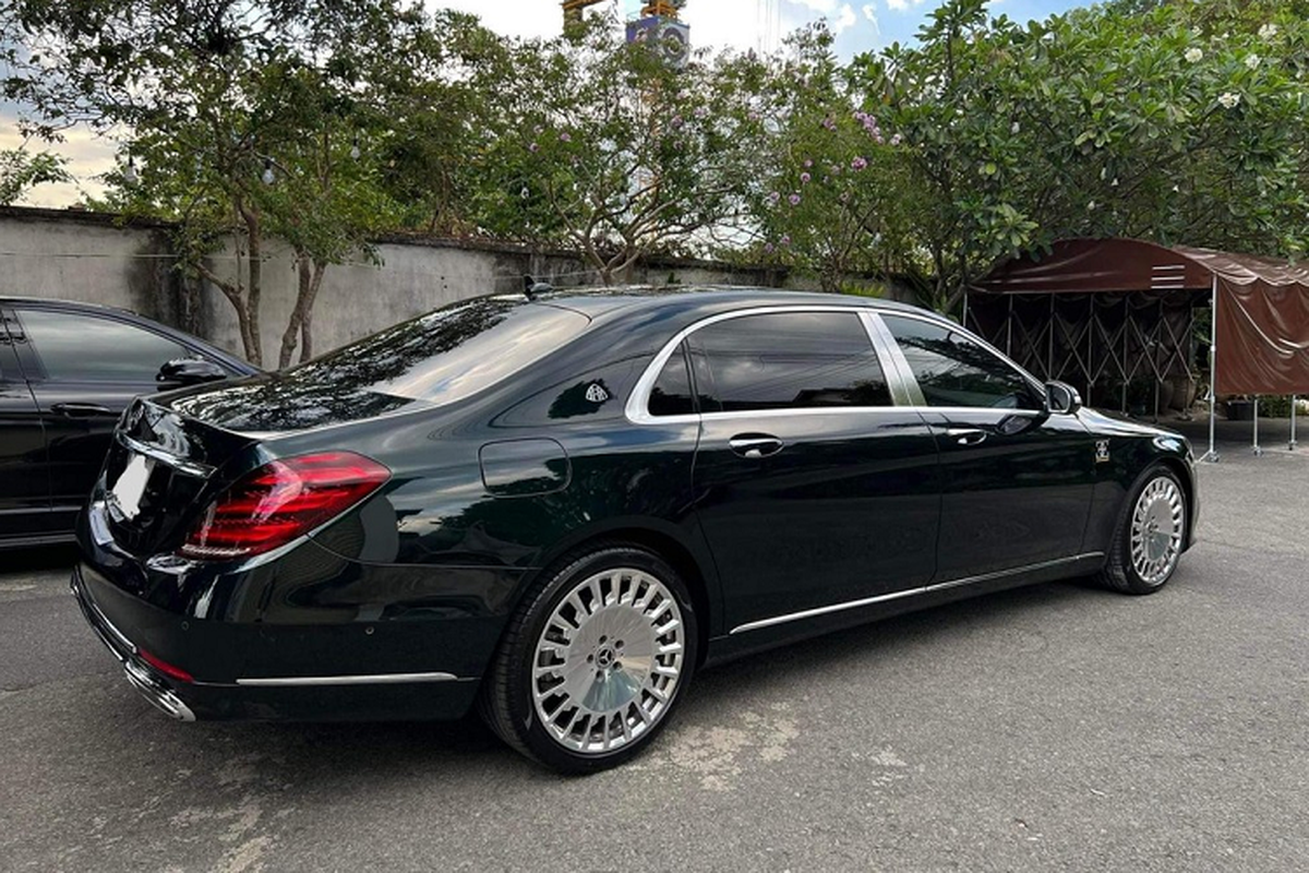 Tong Dong Khue rao ban Mercedes-Maybach gan 6 ty mua tang hon the-Hinh-4