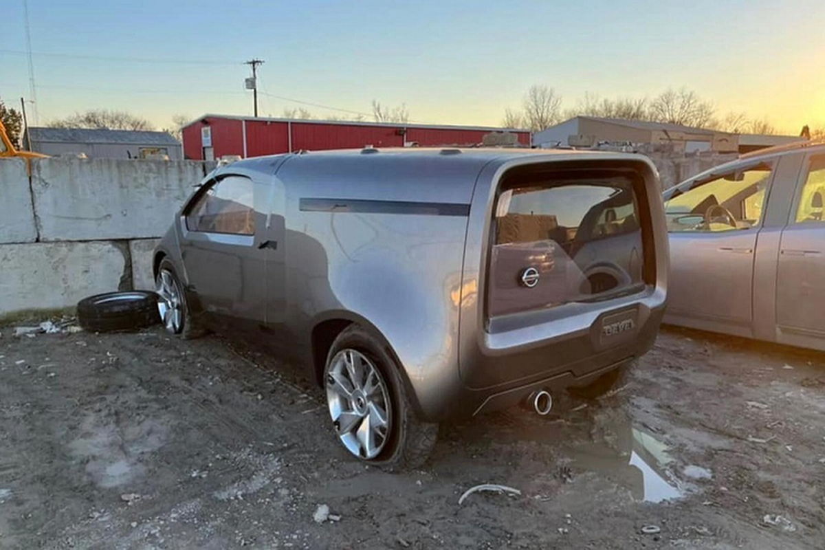 Bo doi Nissan Concept bi tieu huy khien cu dan mang “khoc rong“-Hinh-7