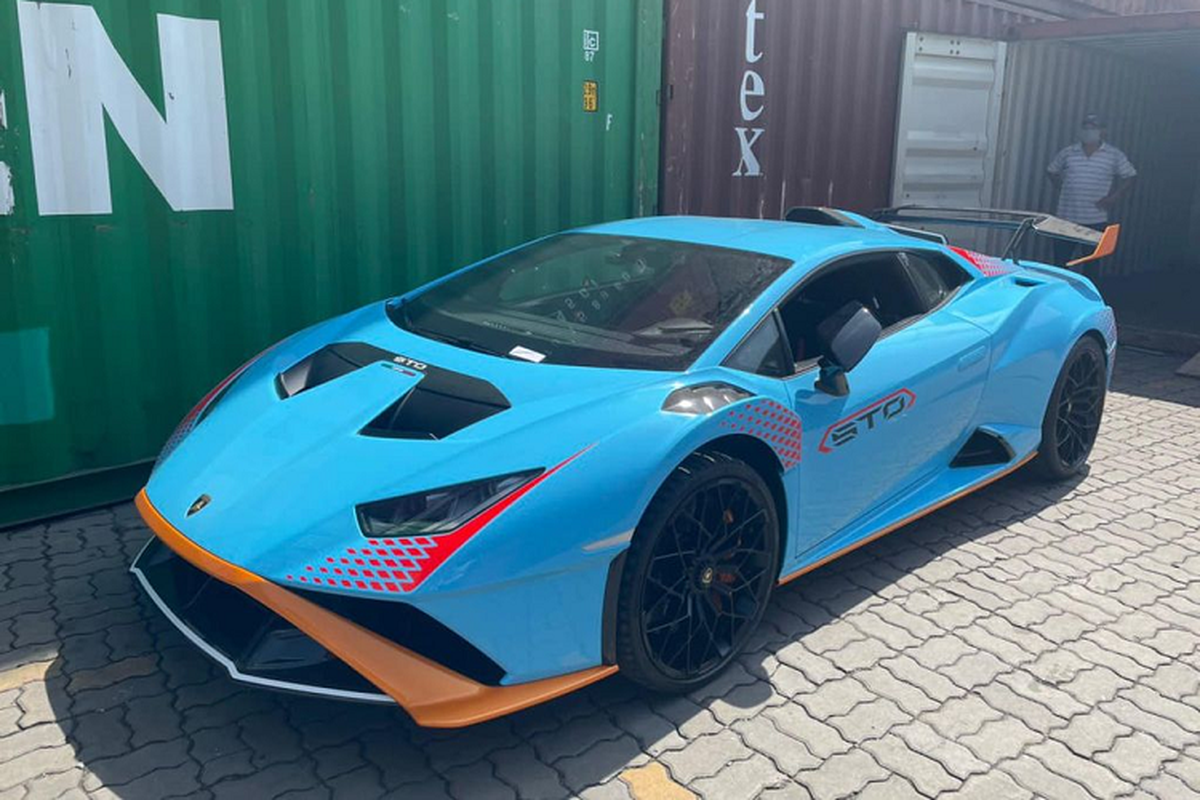 “Dap thung” Lamborghini Huracan STO hon 30 ty thu hai ve Viet Nam