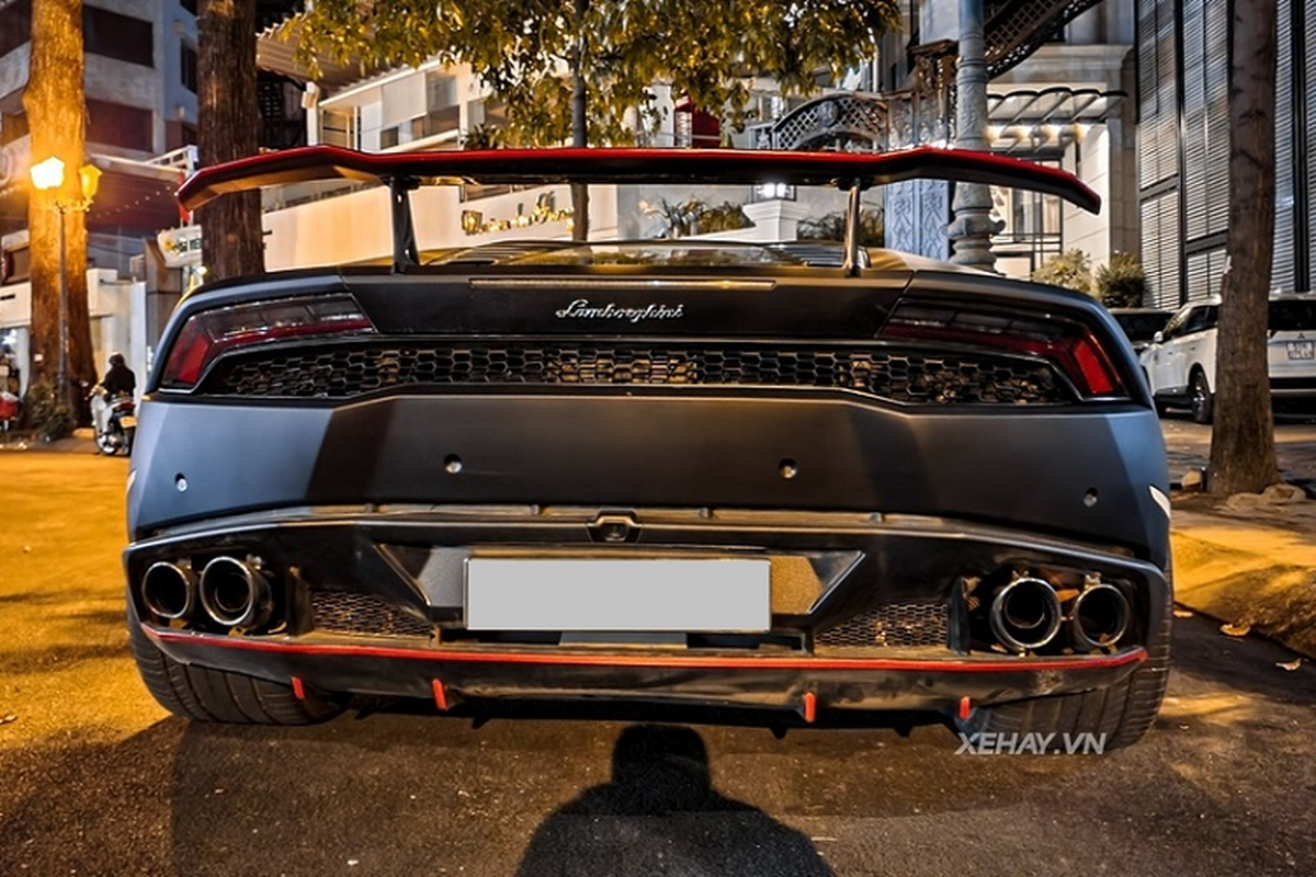 Lamborghini Huracan hon 10 ty dong tai Viet Nam do 