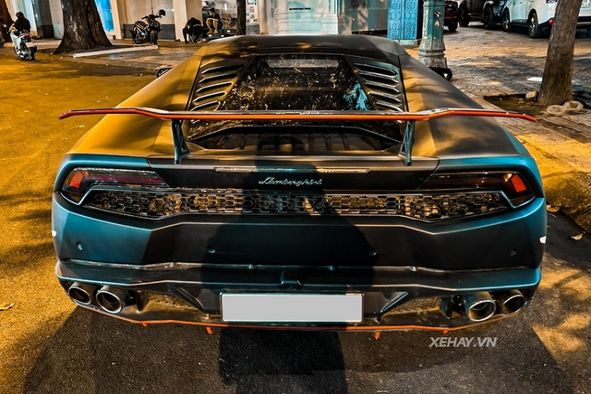 Lamborghini Huracan hon 10 ty dong tai Viet Nam do 