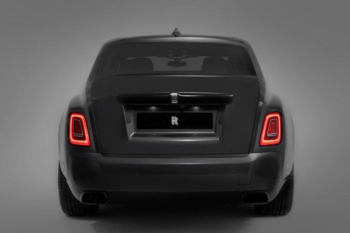 Rolls-Royce Phantom VIII so huu 150 tam carbon “doc nhat vo nhi”-Hinh-7