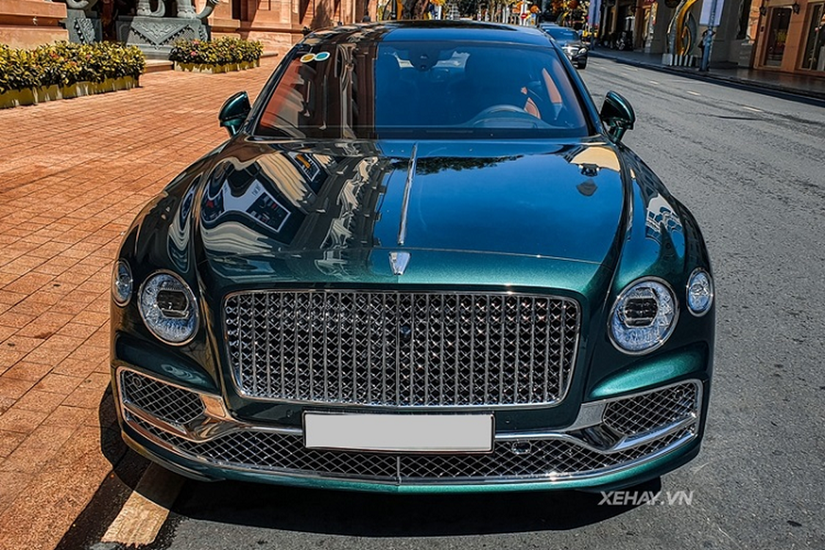 Bentley Flying Spur First Edition tai Viet Nam, mau son 250 trieu-Hinh-5