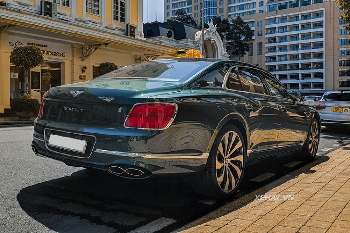 Bentley Flying Spur First Edition tai Viet Nam, mau son 250 trieu-Hinh-8