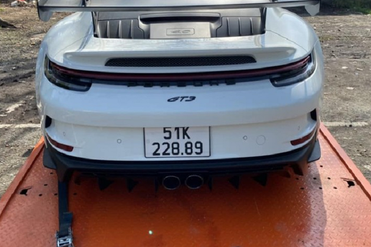Porsche 911 GT3 hon 12 ty cua ong Dang Le Nguyen Vu ra bien trang-Hinh-6