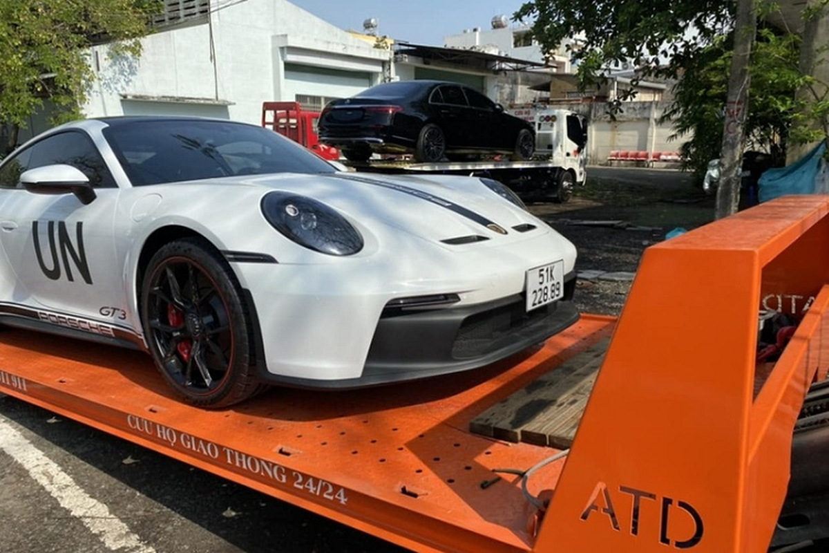 Porsche 911 GT3 hon 12 ty cua ong Dang Le Nguyen Vu ra bien trang